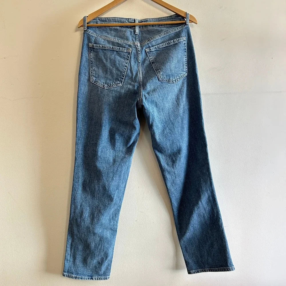 Old Navy Straight Leg Jeans 6 Extra High Rise ‎ Medium Wash